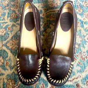 FRYE chunky brown loafers